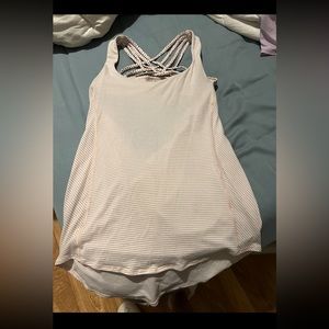 Lululemon top